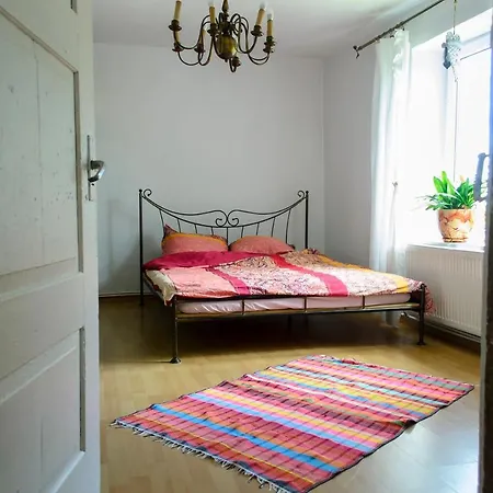 Zakatek Szczescia Eko Farm stay Kiwity